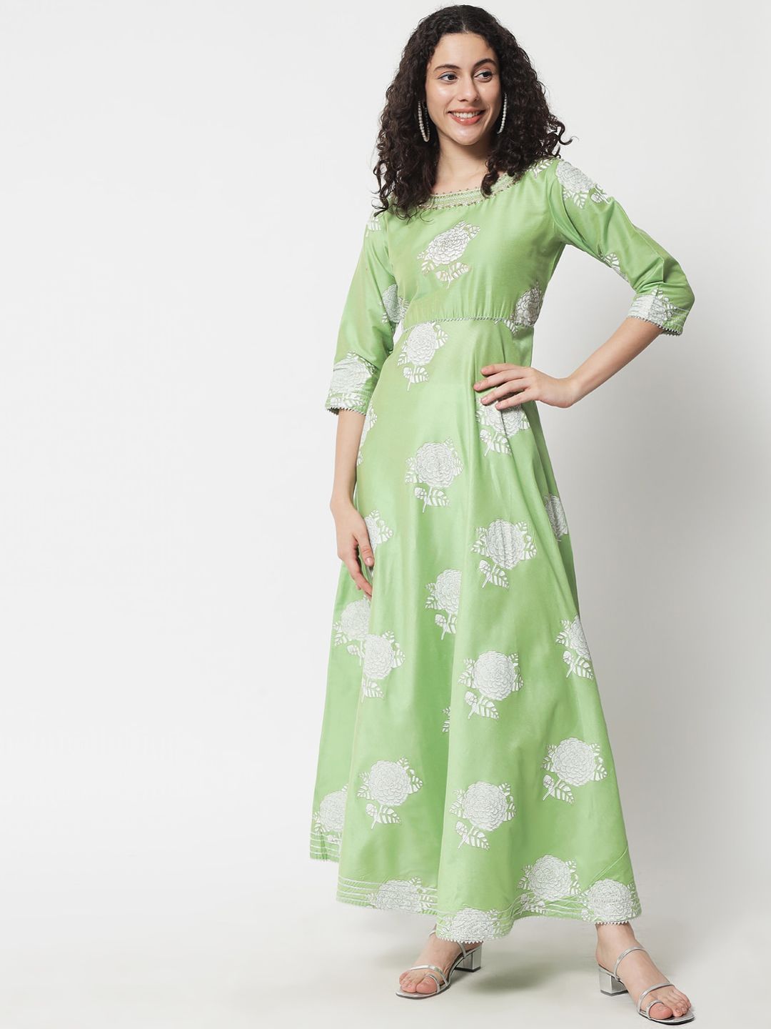 Women Green Floral Printed Thread Work Chanderi Silk Anarkali Kurta